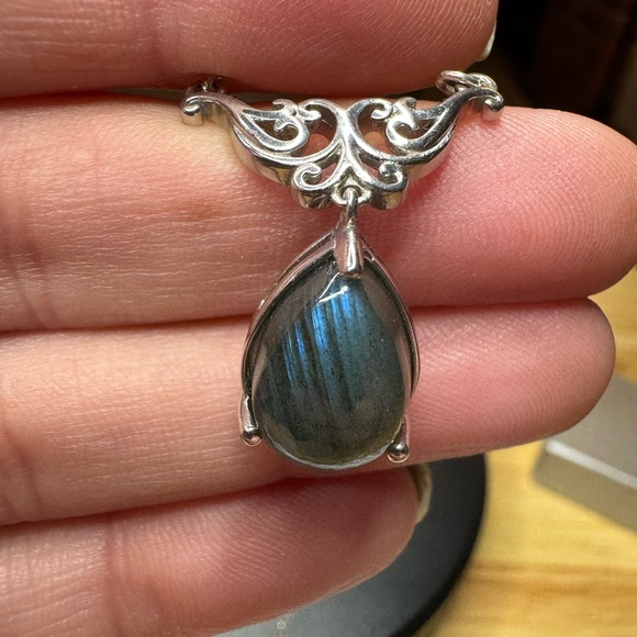 Karis Malagasy Labradorite Pear Shape Necklace - Picture 1 of 2